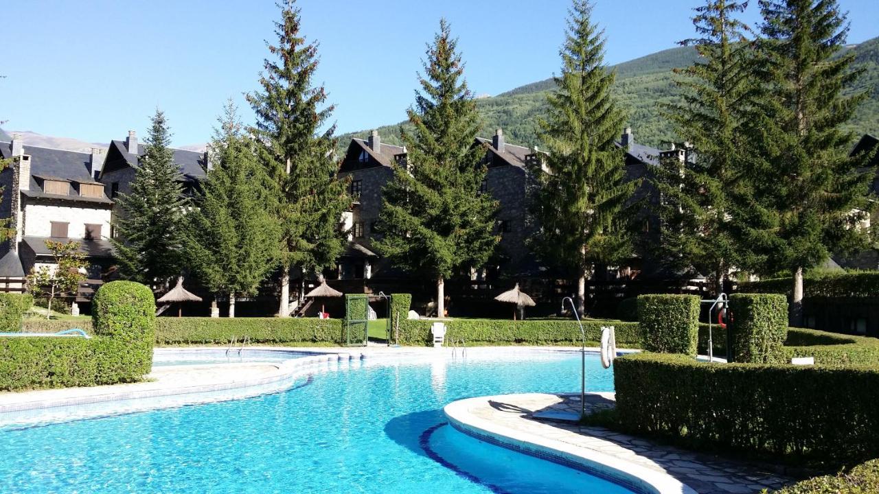 Residencial Linsoles Apartment Benasque Luaran gambar